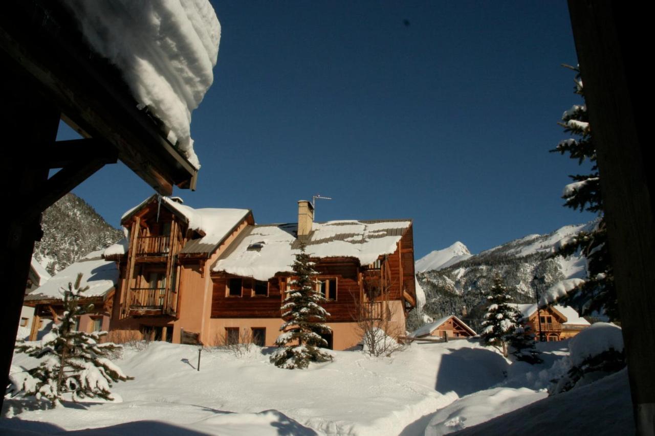 Le Leyrier Hameau Des Chazals Nevache Hautes Alpes المظهر الخارجي الصورة